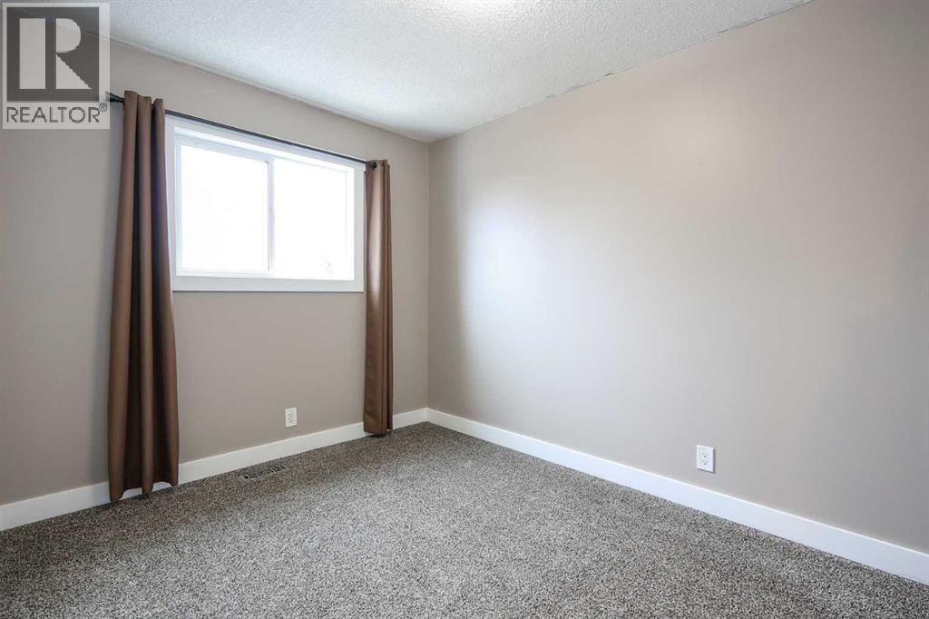 30 Ellenwood Drive, Red Deer