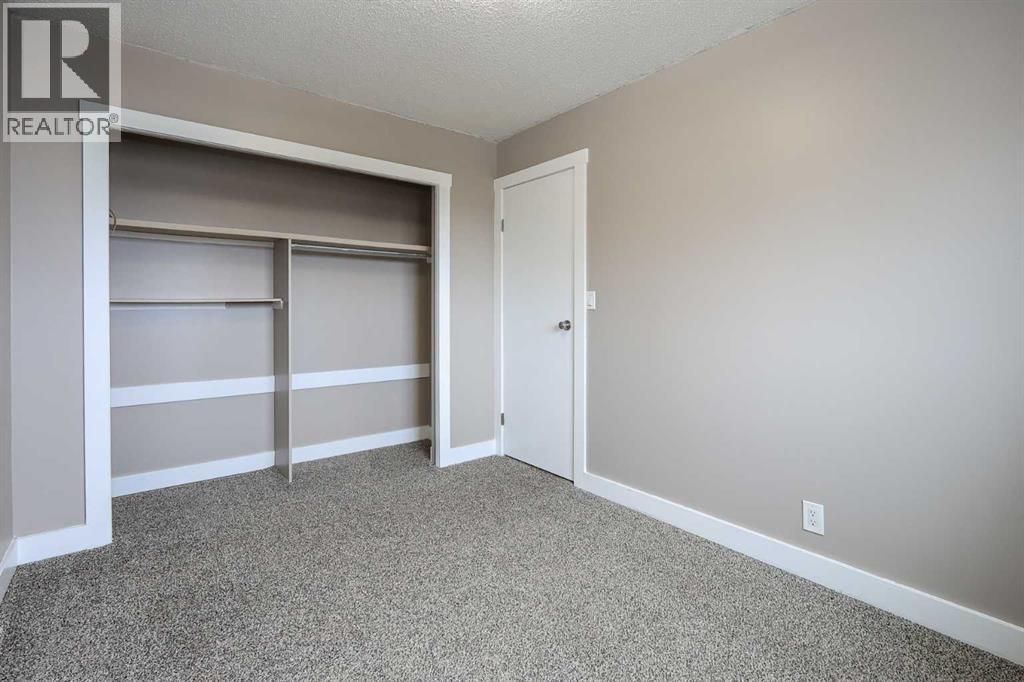 30 Ellenwood Drive, Red Deer