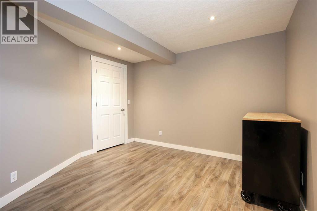 30 Ellenwood Drive, Red Deer