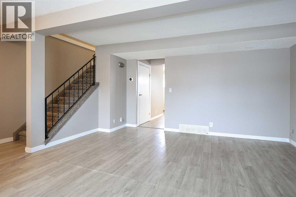 30 Ellenwood Drive, Red Deer