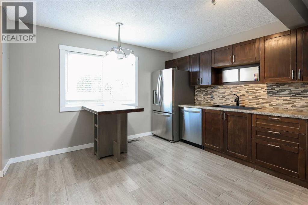 30 Ellenwood Drive, Red Deer