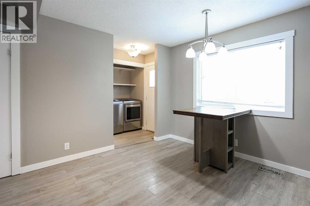 30 Ellenwood Drive, Red Deer