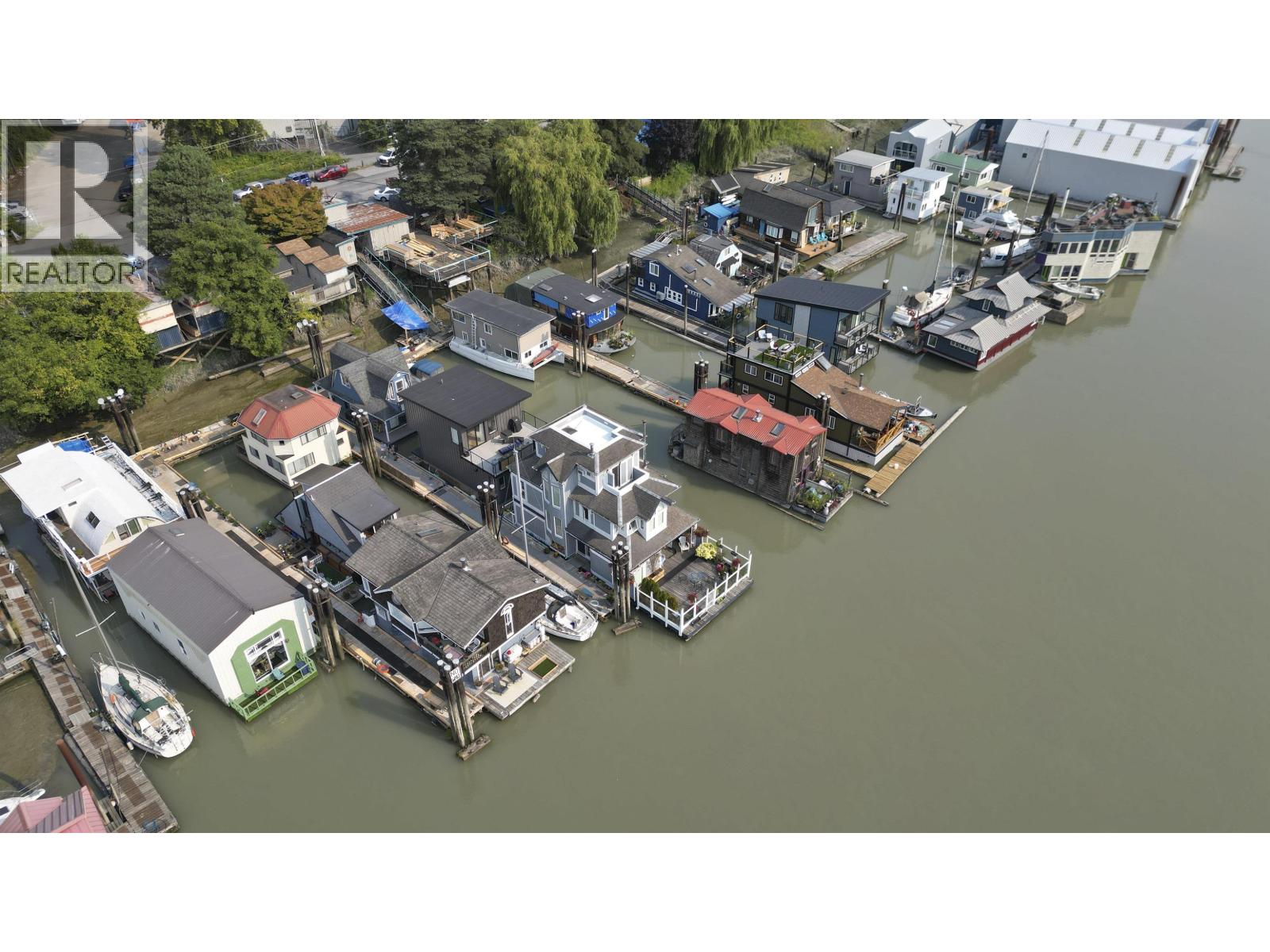 10 23000 DYKE ROAD, Richmond