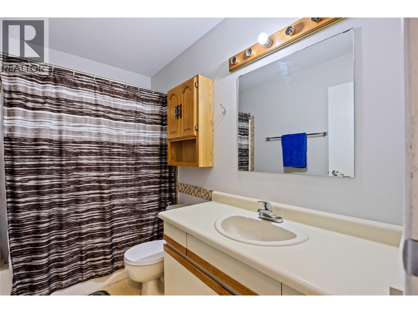 2203 BOSSERT AVENUE - 22