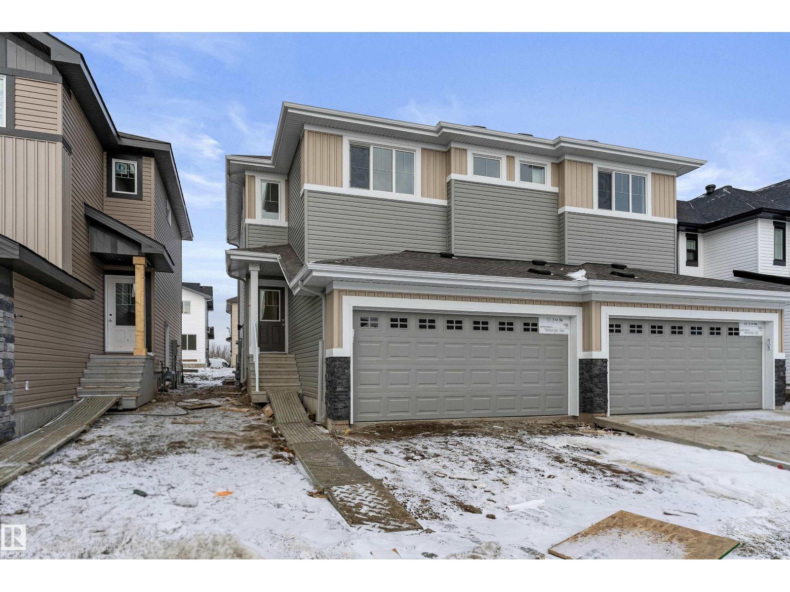 922 18 AV NW, Edmonton