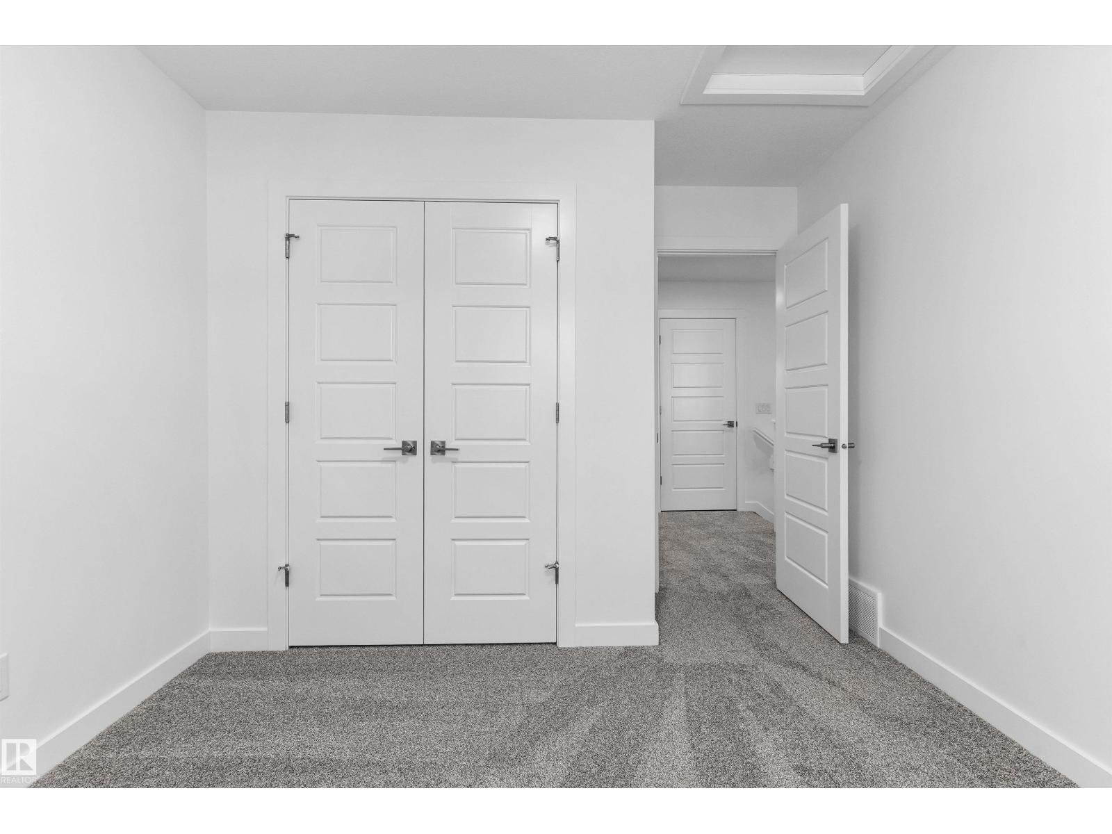 922 18 AV NW, Edmonton