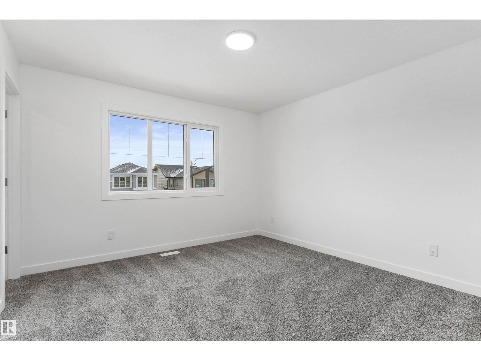 922 18 AV NW, Edmonton