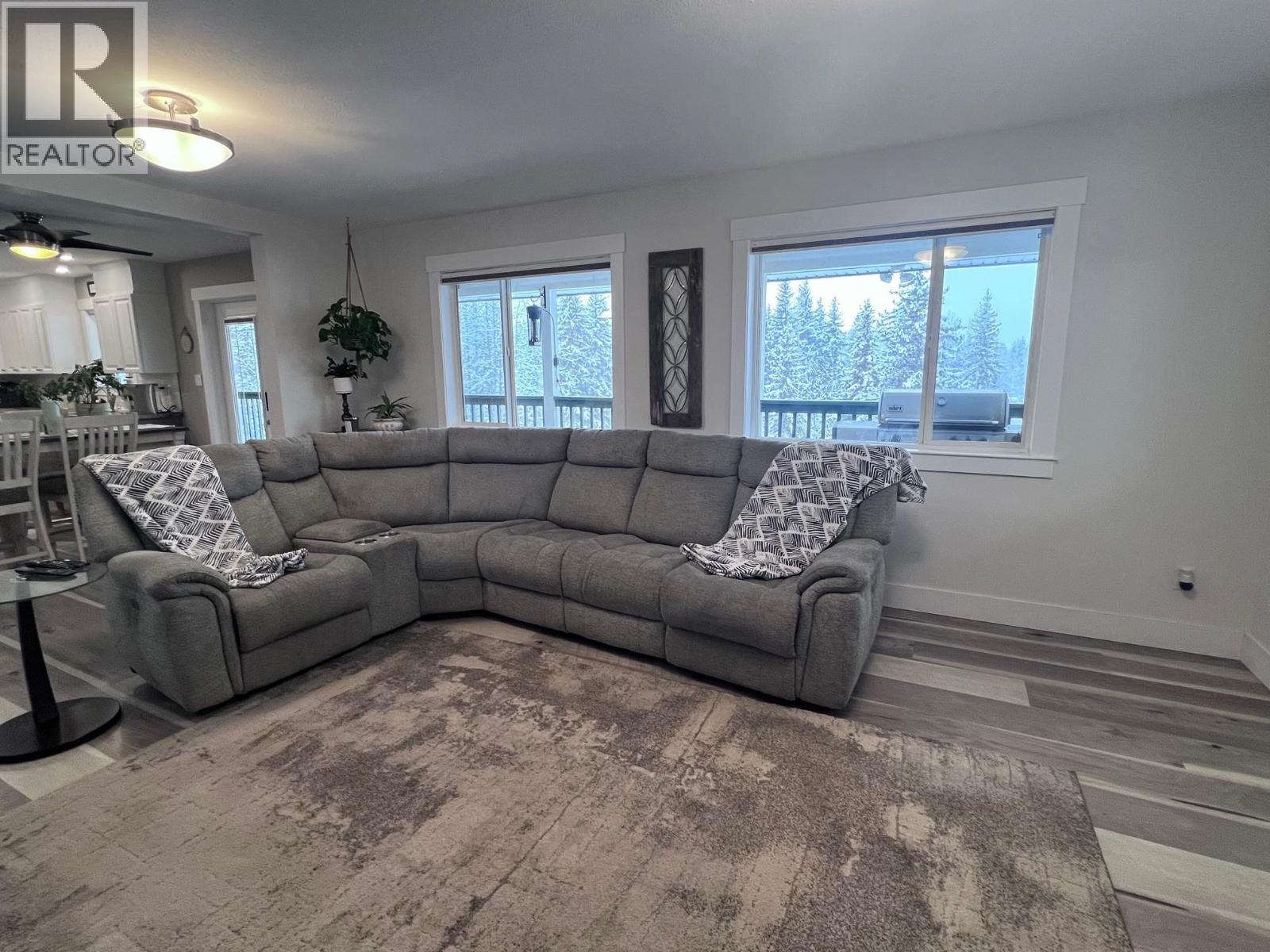 1141 HIGHLAND Road, Smithers