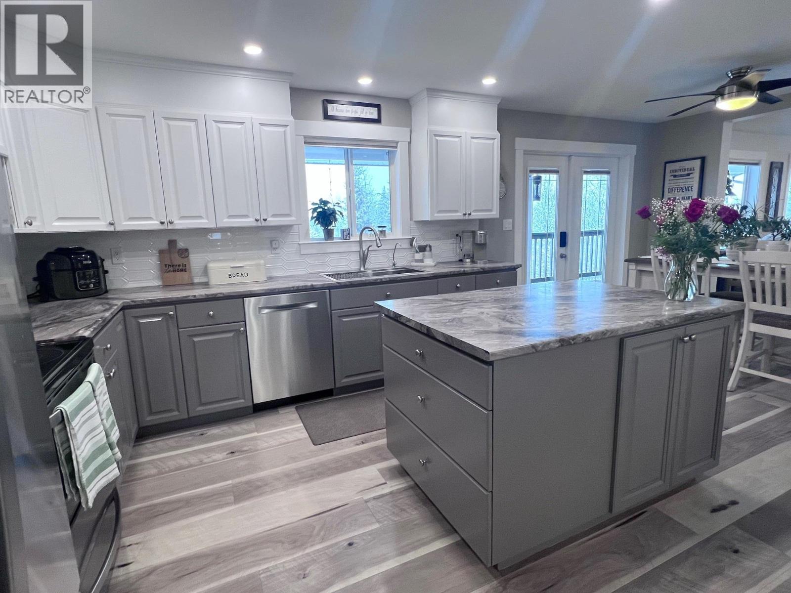 1141 HIGHLAND Road, Smithers