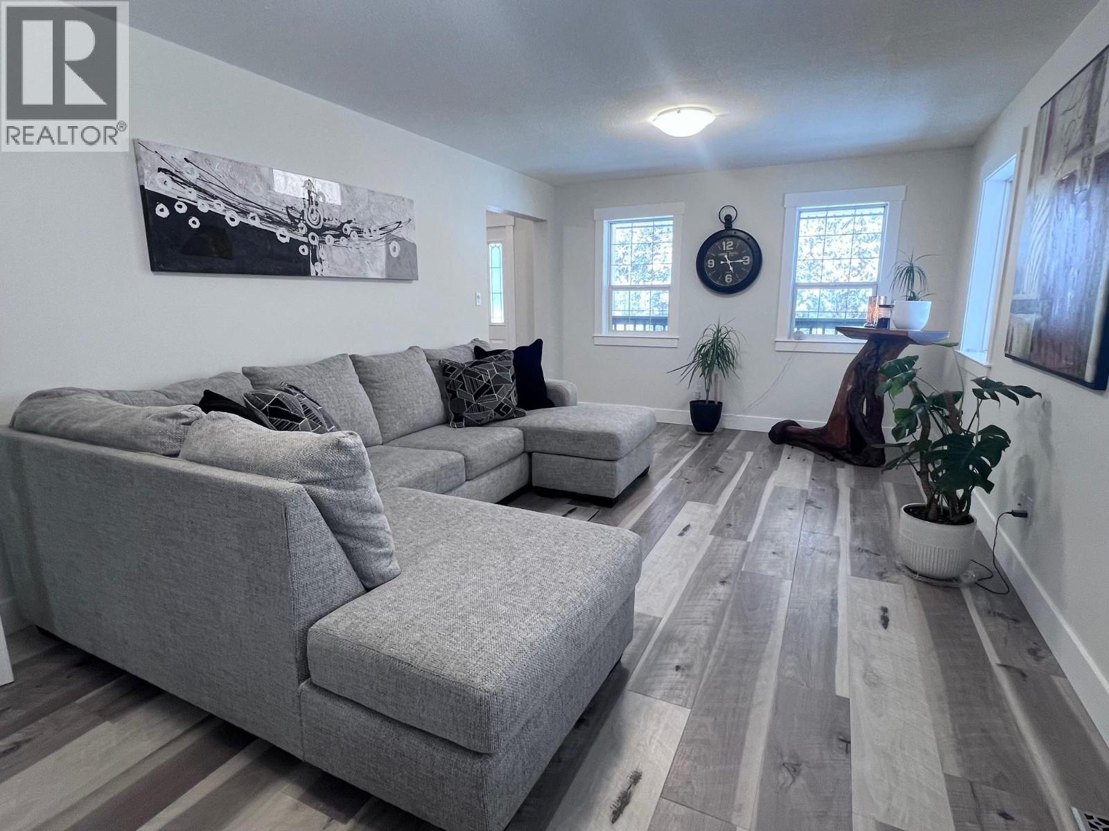 1141 HIGHLAND Road, Smithers