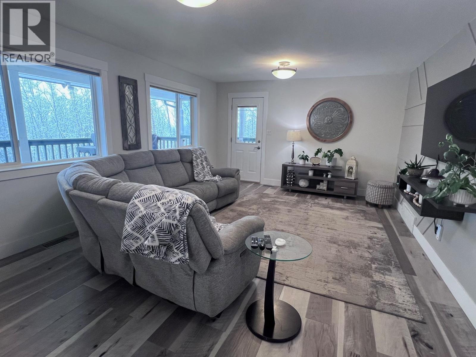 1141 HIGHLAND Road, Smithers