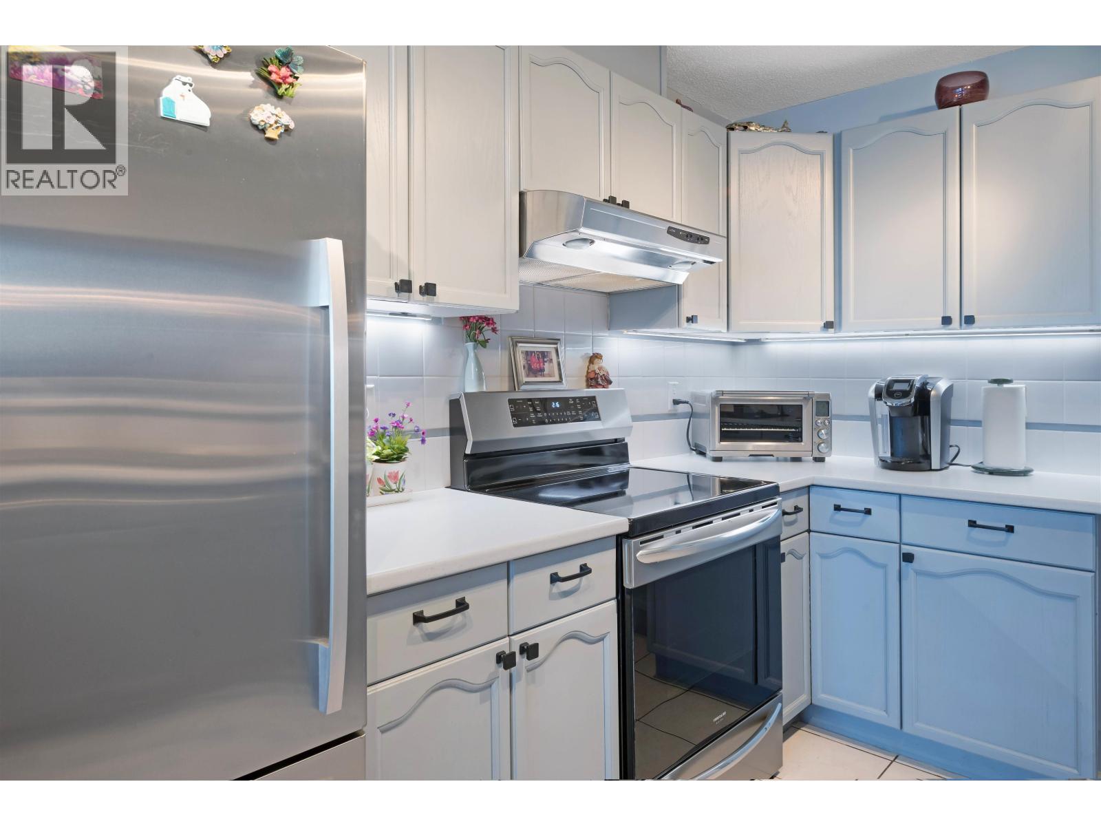 1101 8 LAGUNA COURT, New Westminster