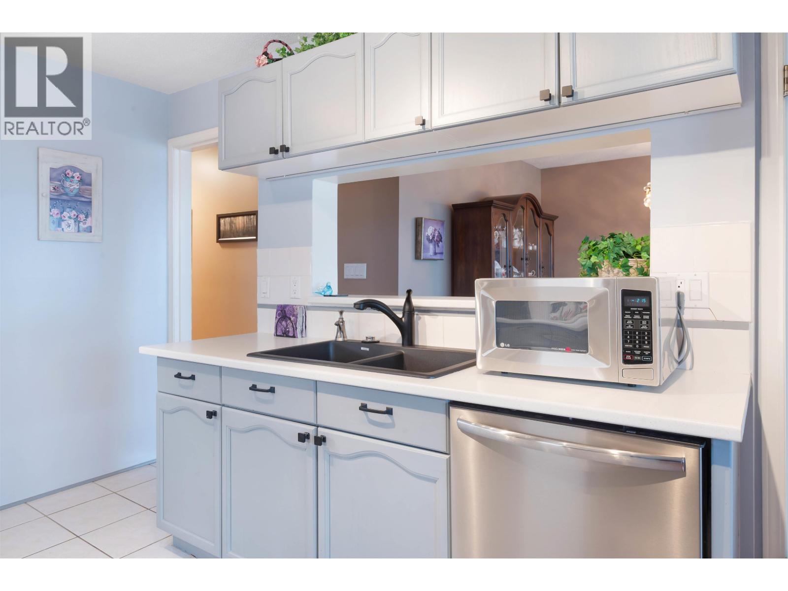 1101 8 LAGUNA COURT, New Westminster