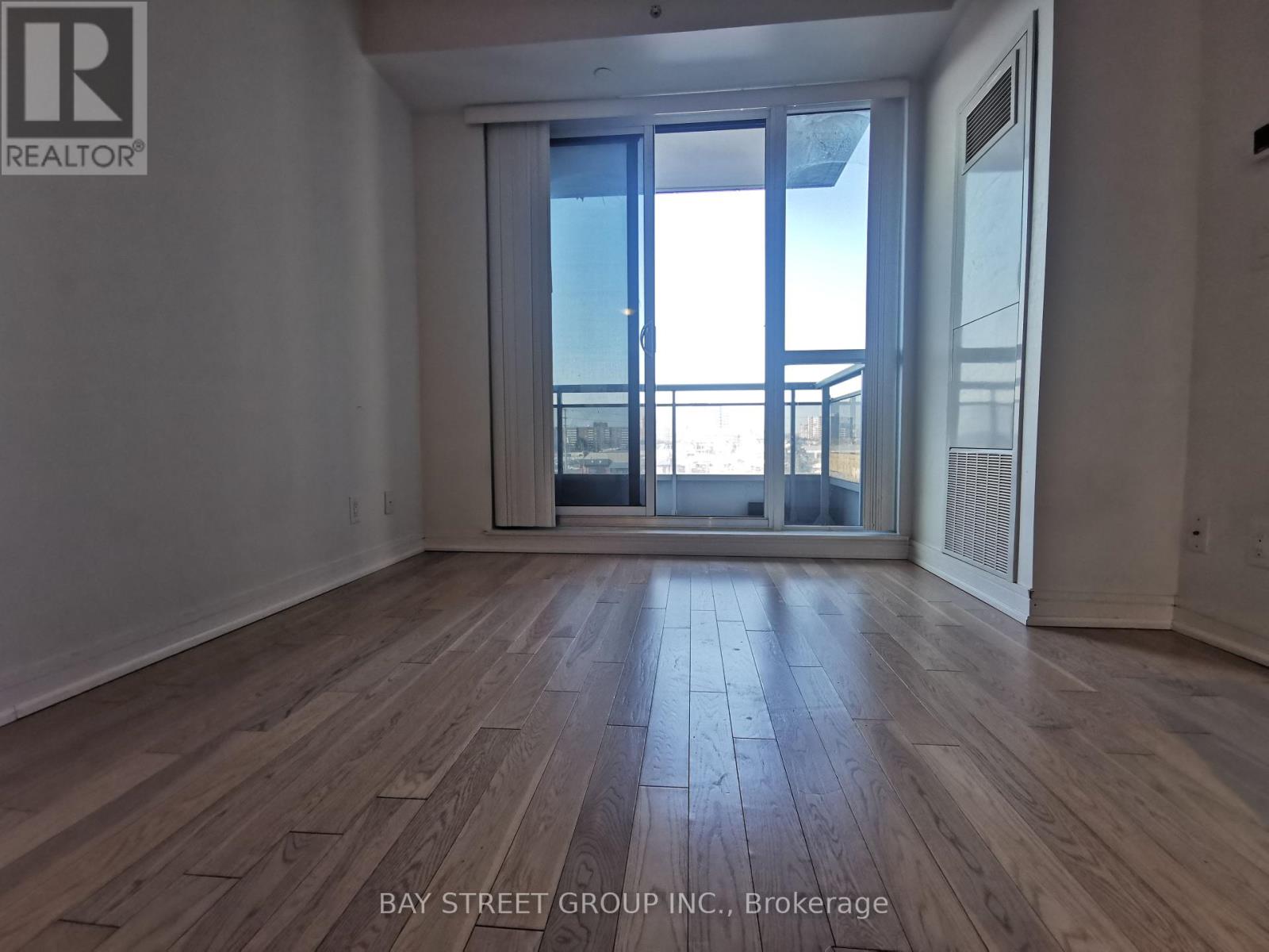 #419 9205 YONGE STREET - 11