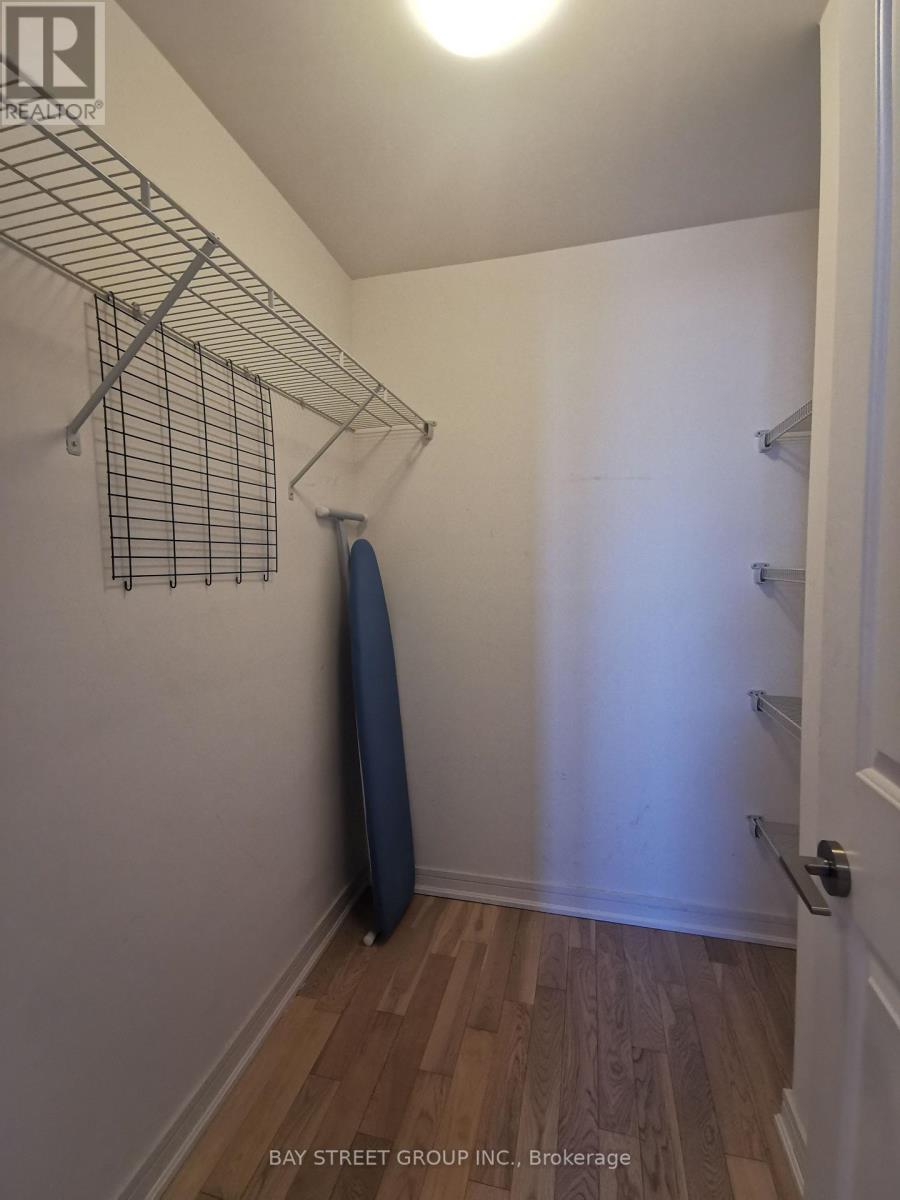 #419 9205 YONGE STREET - 14