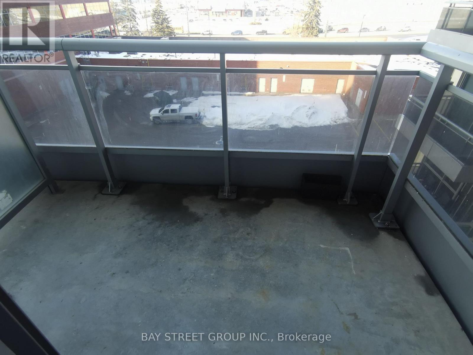 #419 9205 YONGE STREET - 21