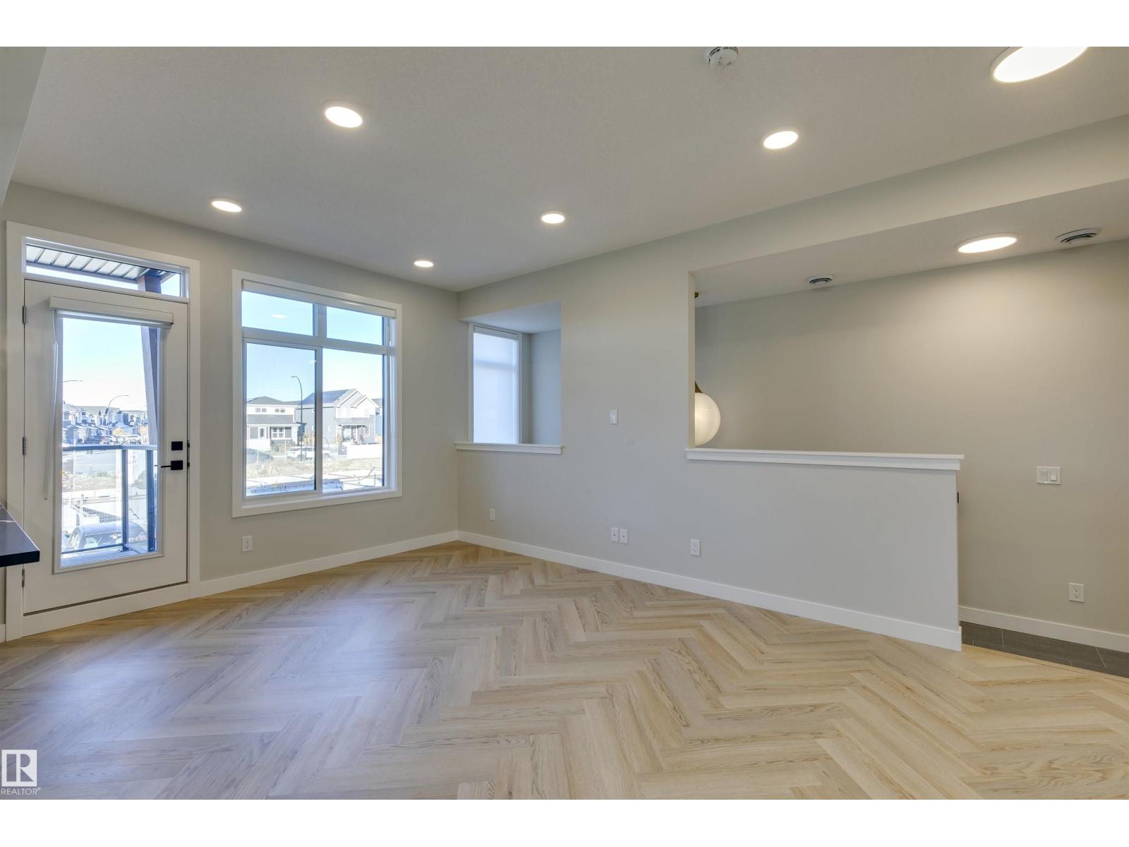 #20 16231 19 AV SW, Edmonton