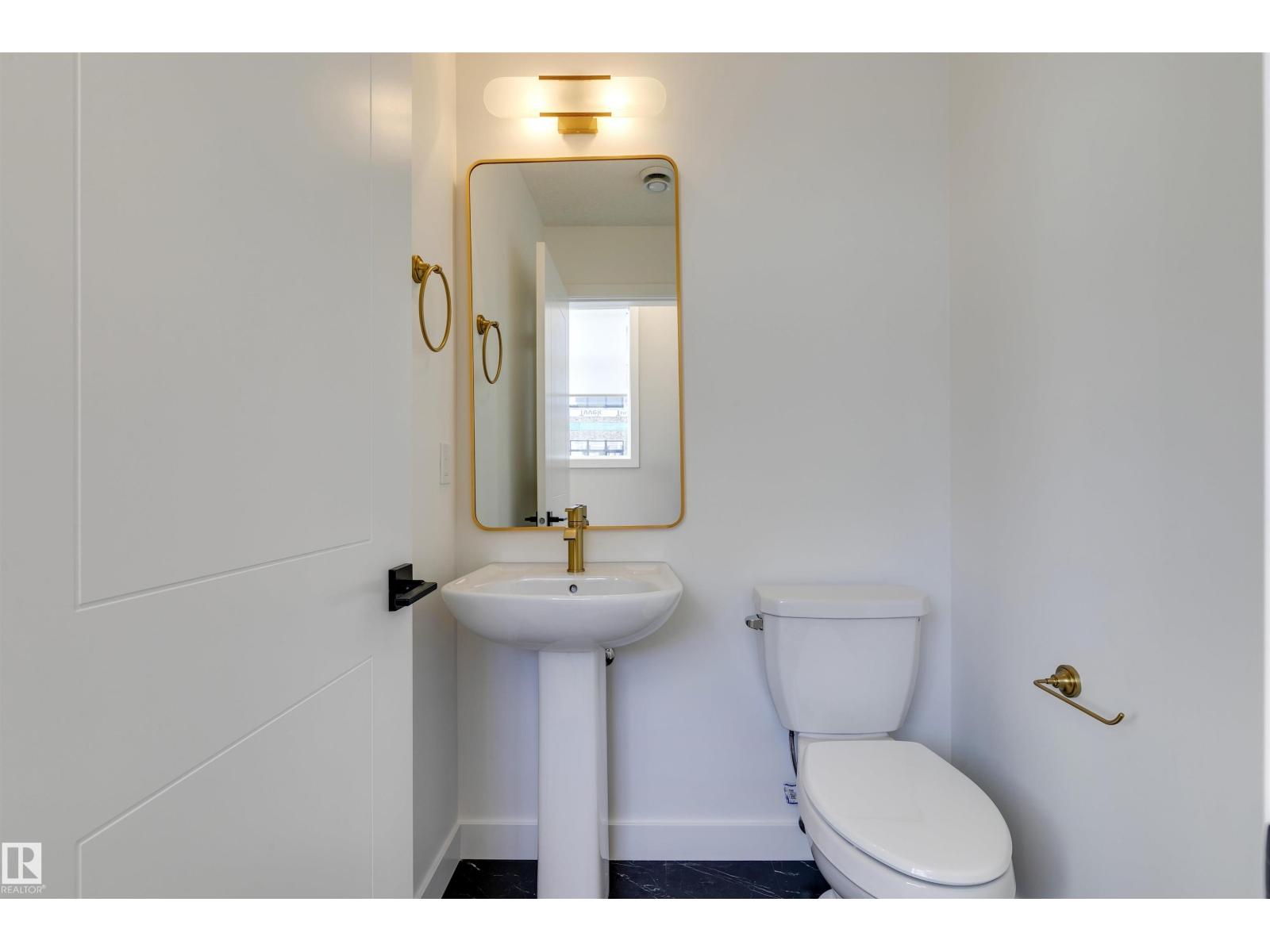 #20 16231 19 AV SW, Edmonton