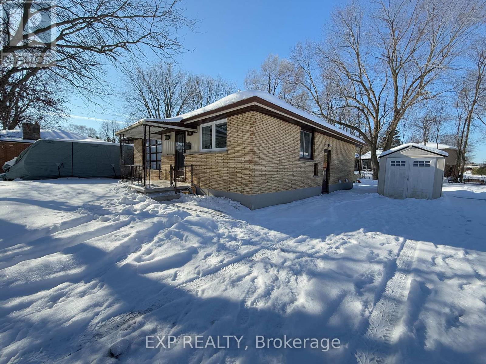 377 VESTA PLACE - Photo 2 of 26, London East (East A), Ontario