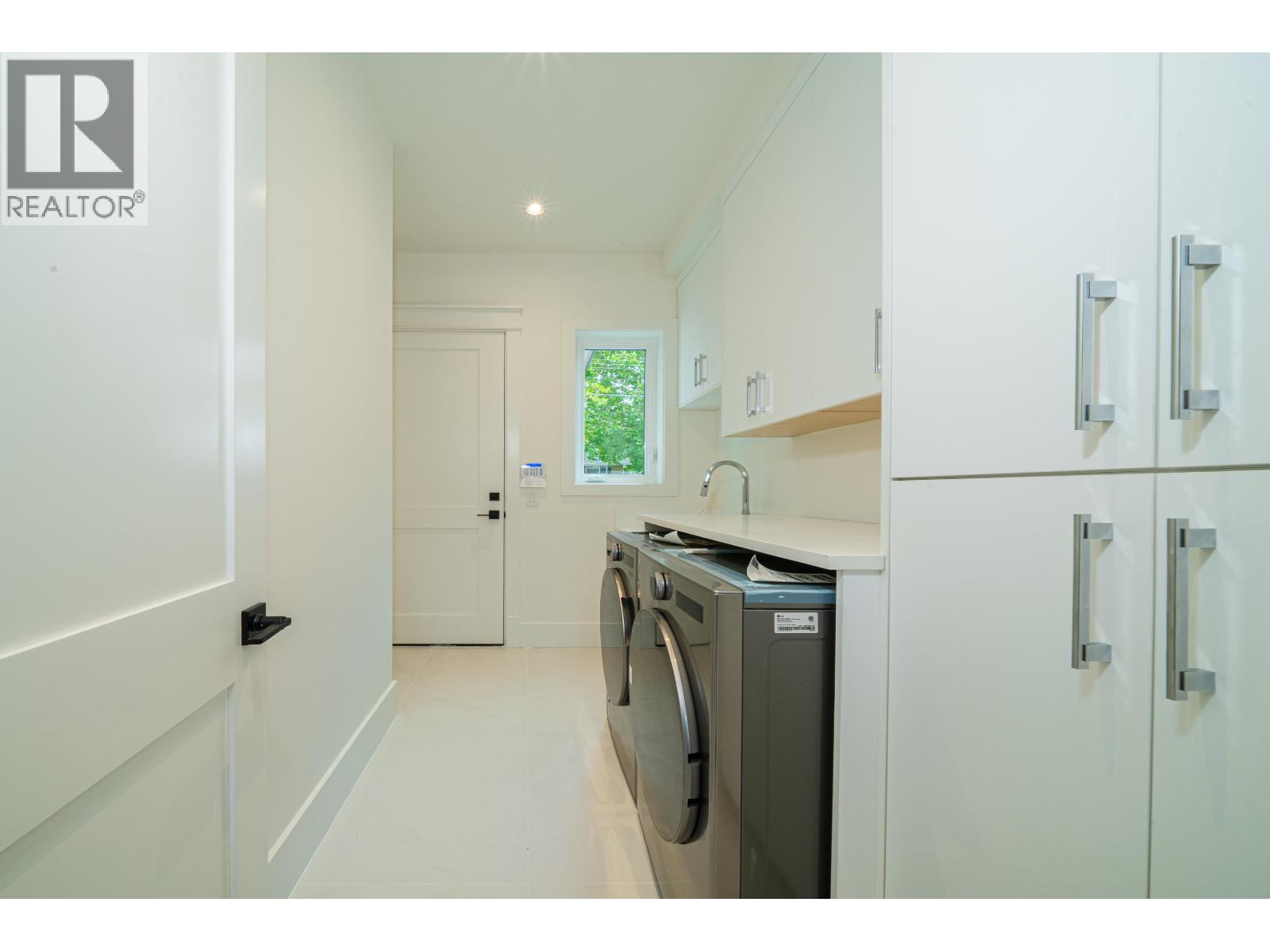 8411 ELSMORE ROAD, Richmond