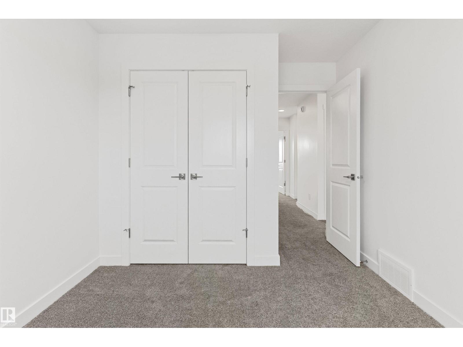 1012 14 AV NW, Edmonton