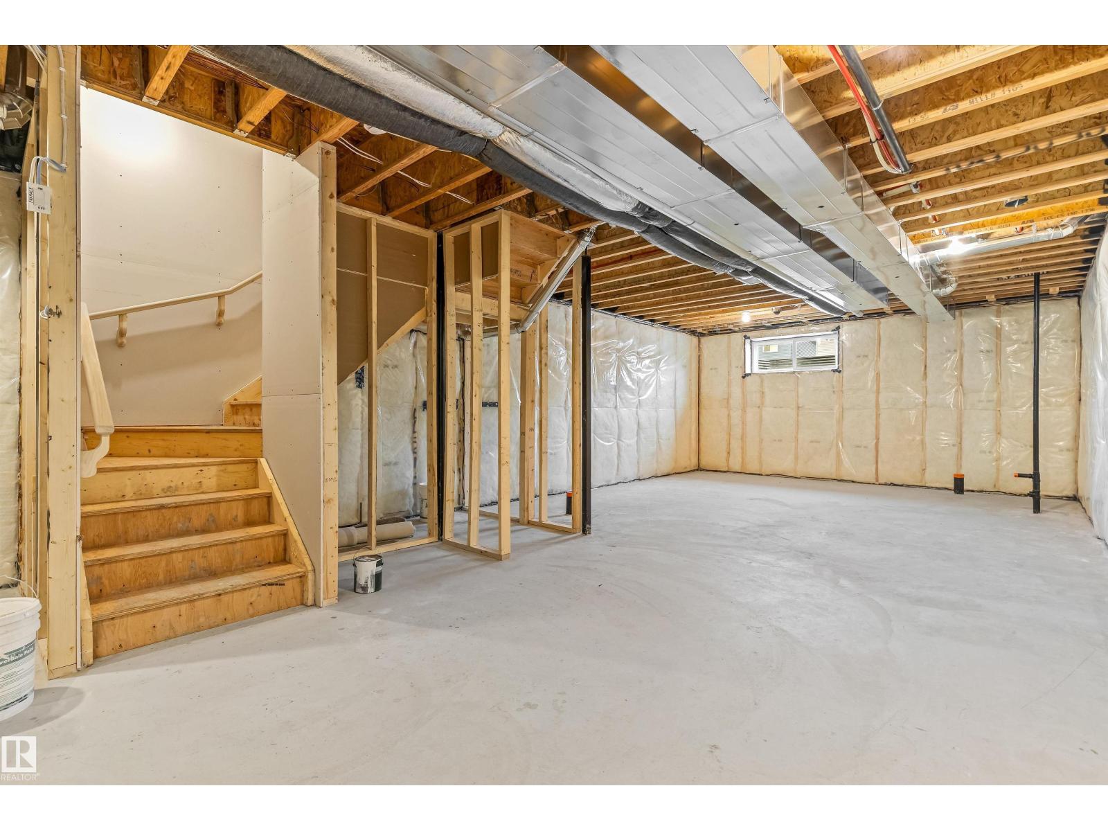 1012 14 AV NW, Edmonton