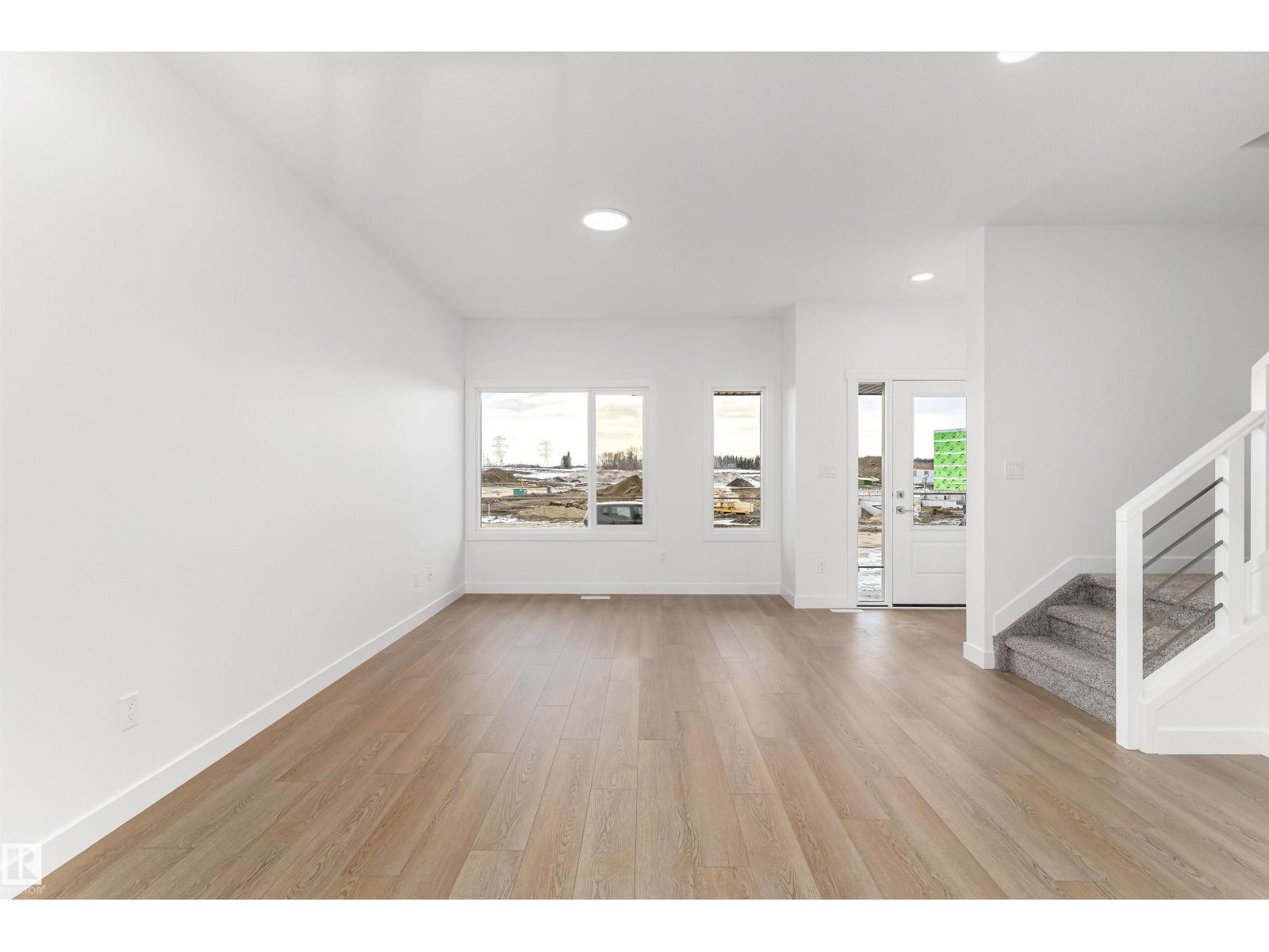 1012 14 AV NW, Edmonton