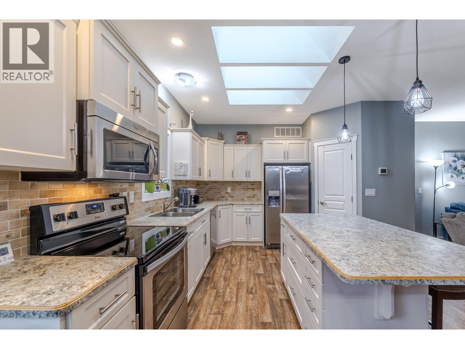 85 8300 Gallagher Lake Frontage Road, Oliver