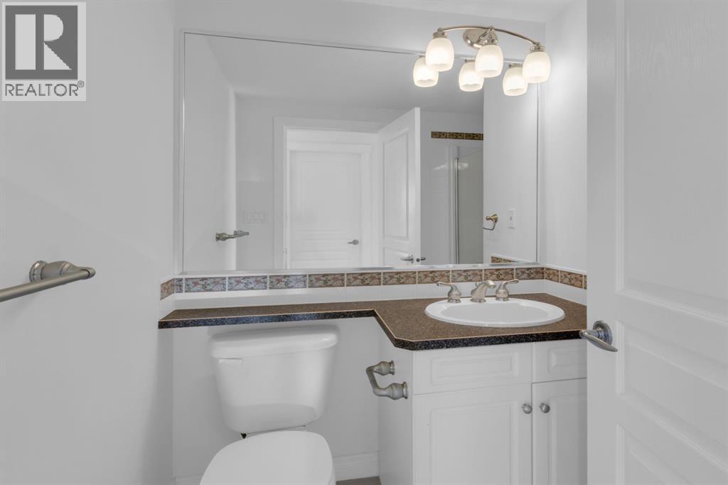 Single Family House for Sale in    Avenue NW Hounsfield Heights/Briar Hill Calgary 