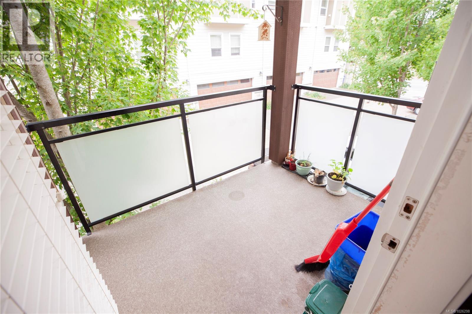 107 2889 Carlow Road, Langford