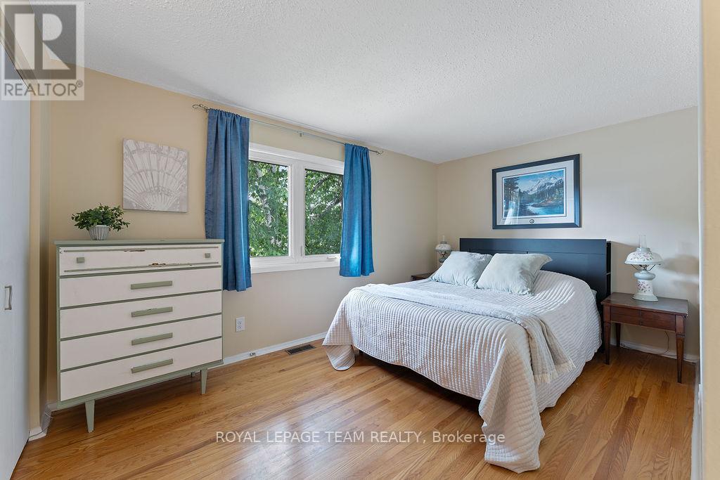 123 ABBEYHILL DRIVE, Ottawa, Ontario
