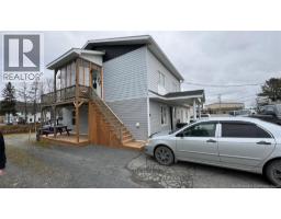 1999 Commerciale Street, photo 3