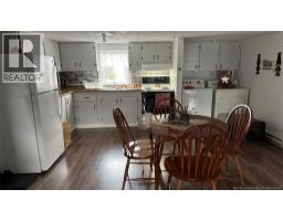 1999 Commerciale Street, Saint Francois De Madawaska, NB E7A1A9 Photo 9