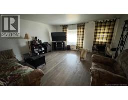 5742 Centrale Street, photo 15