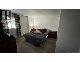 5742 Centrale Street, photo 17