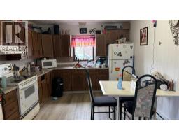 5742 Centrale Street, photo 2