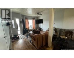 5742 Centrale Street, photo 8