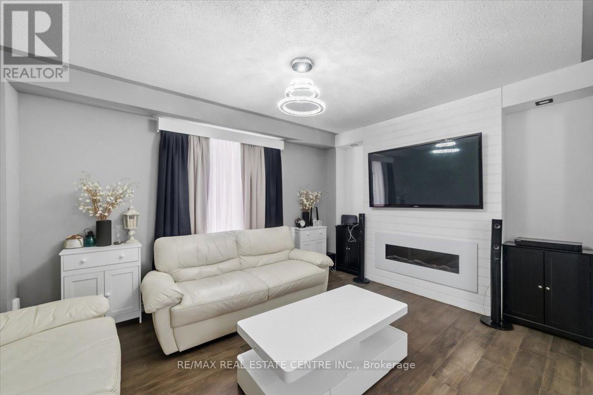 362 VAN DUSEN AVENUE - 15