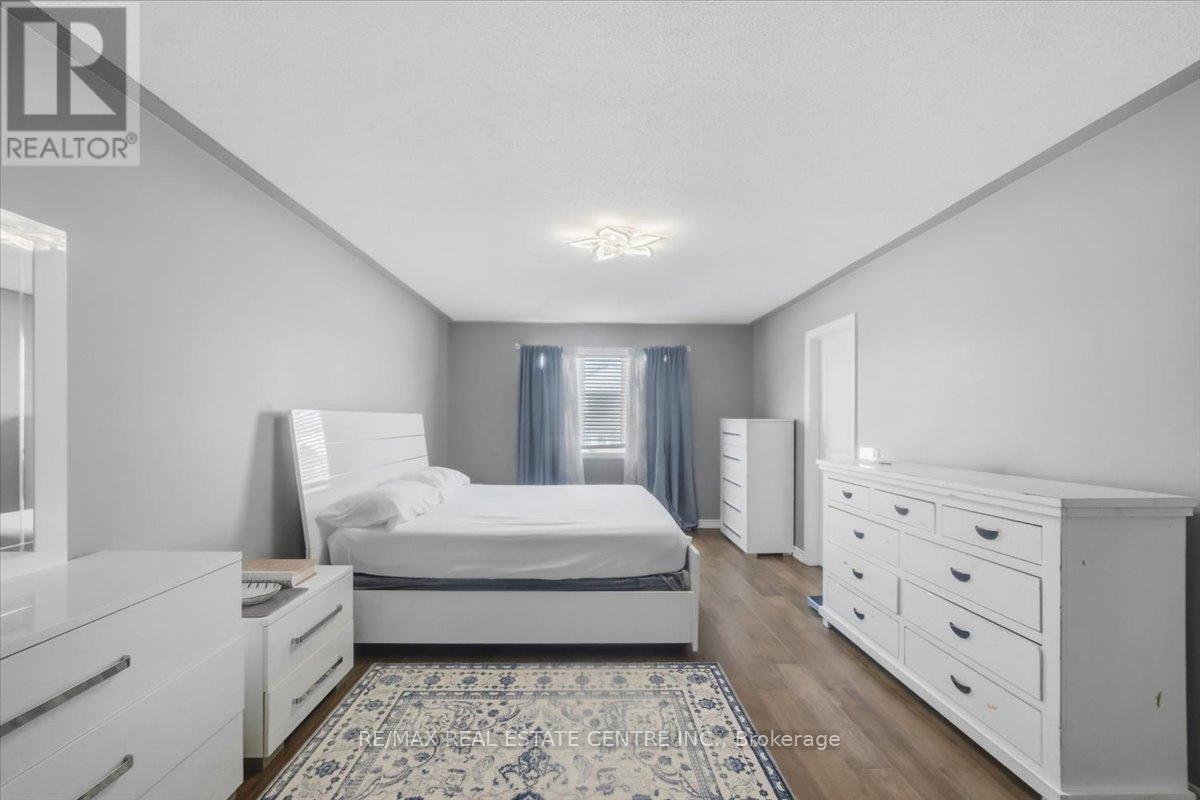 362 VAN DUSEN AVENUE - 23