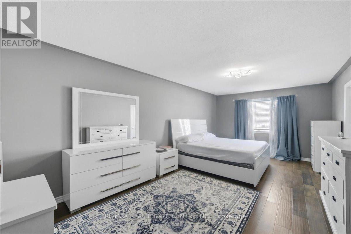 362 VAN DUSEN AVENUE - 24