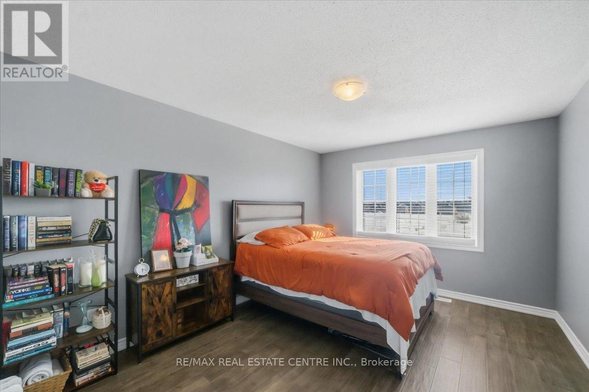 362 VAN DUSEN AVENUE - 28