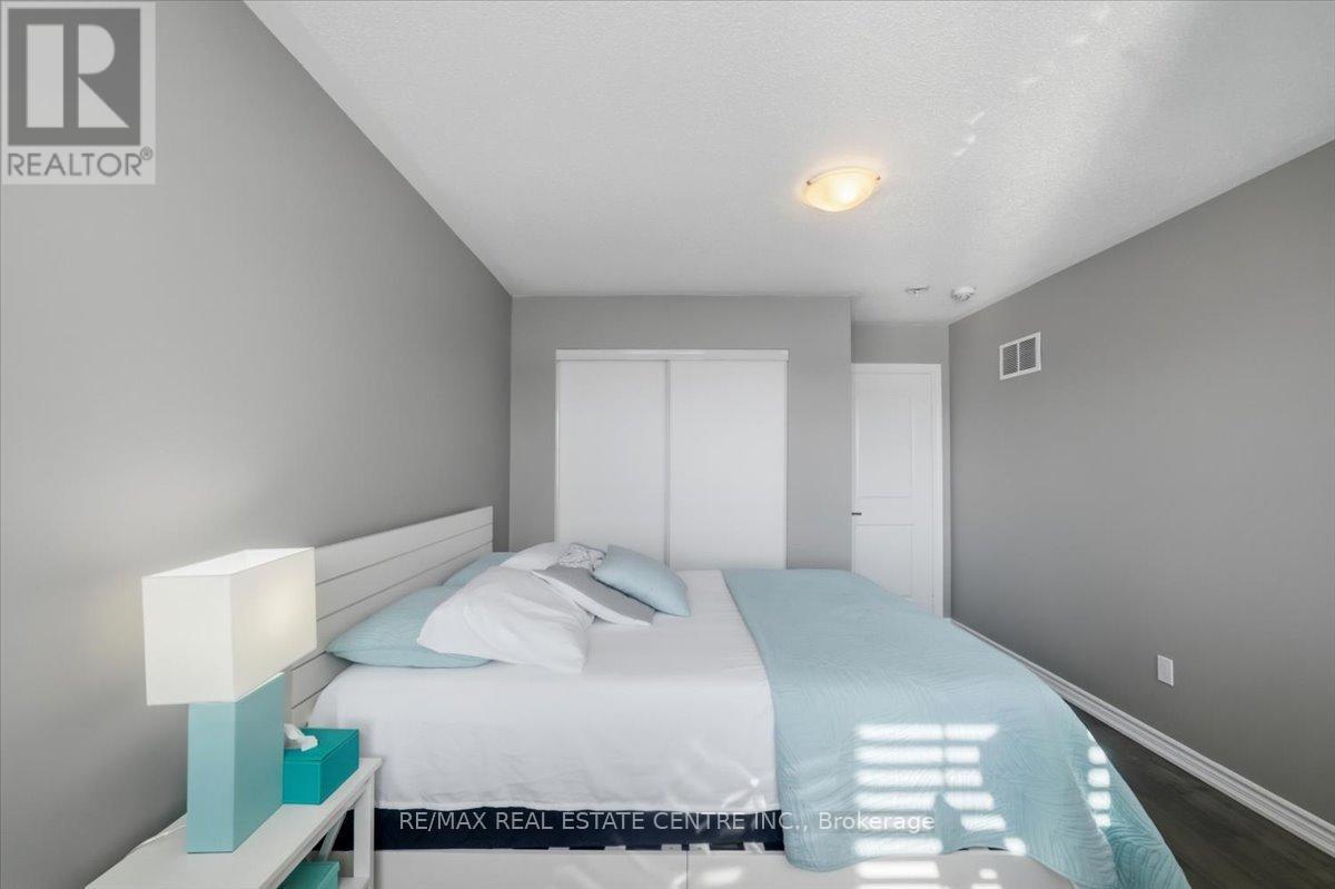 362 VAN DUSEN AVENUE - 31