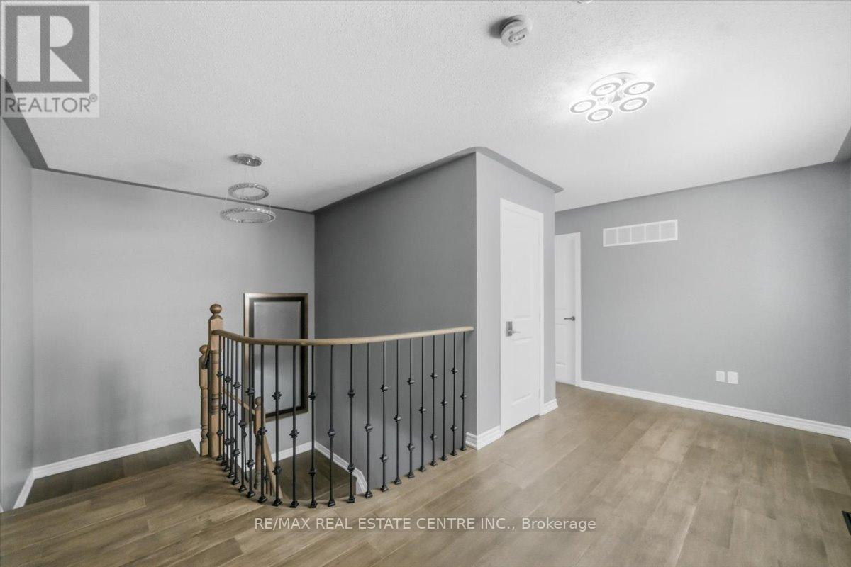 362 VAN DUSEN AVENUE - 34