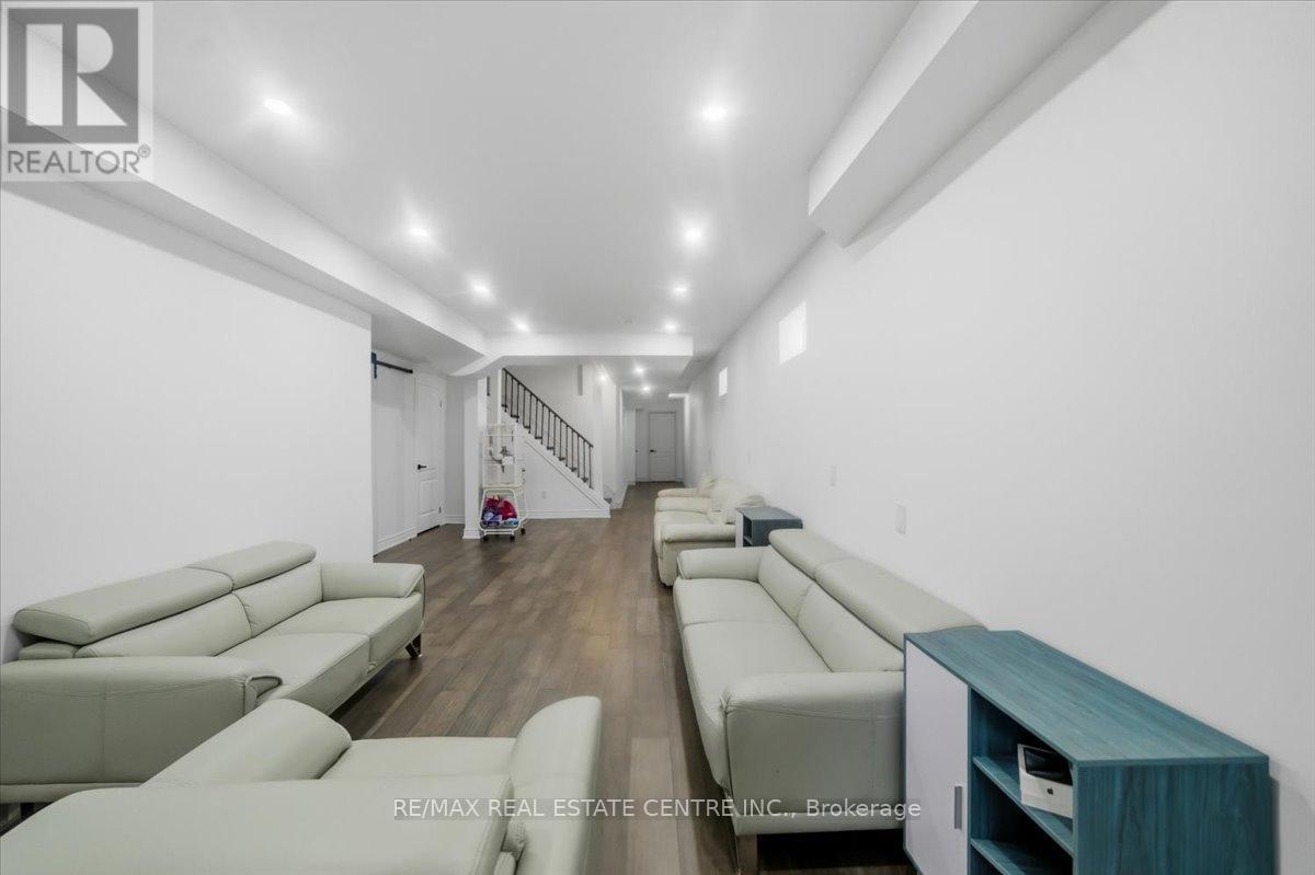 362 VAN DUSEN AVENUE - 40