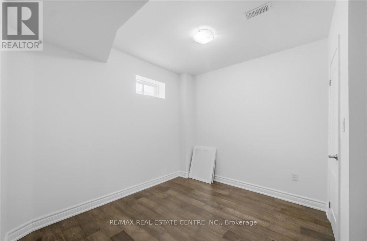 362 VAN DUSEN AVENUE - 41