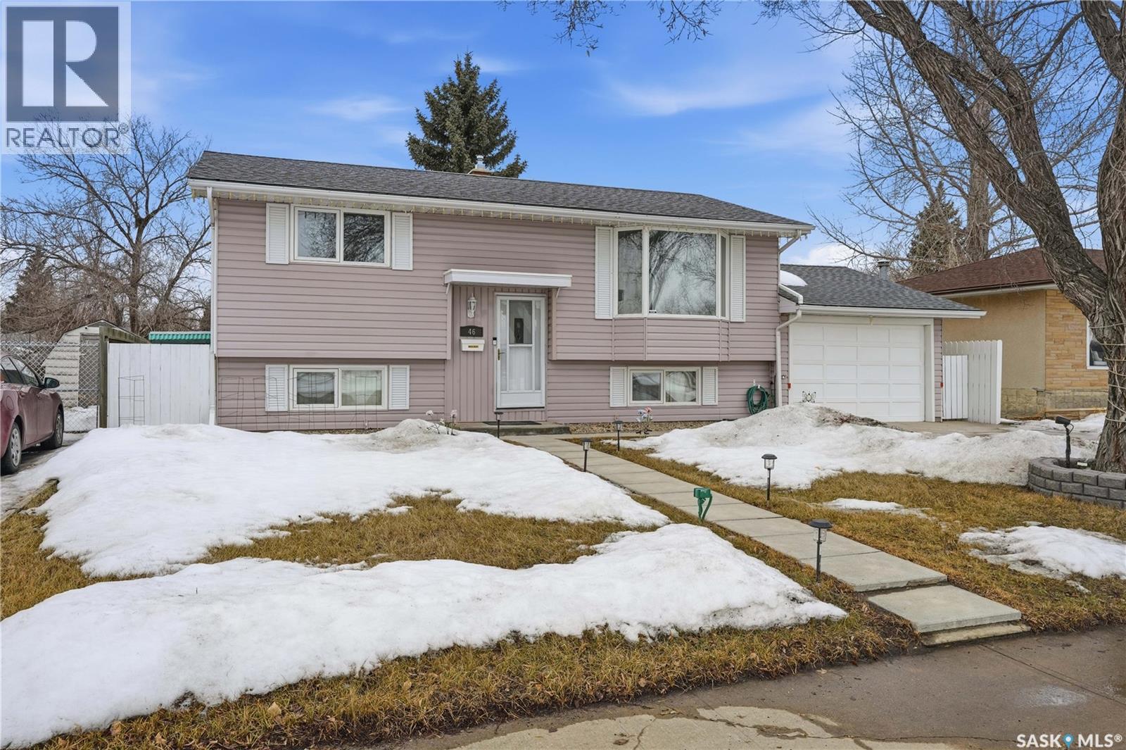 46 Lyons STREET - Photo 2 of 31, Regina, Saskatchewan