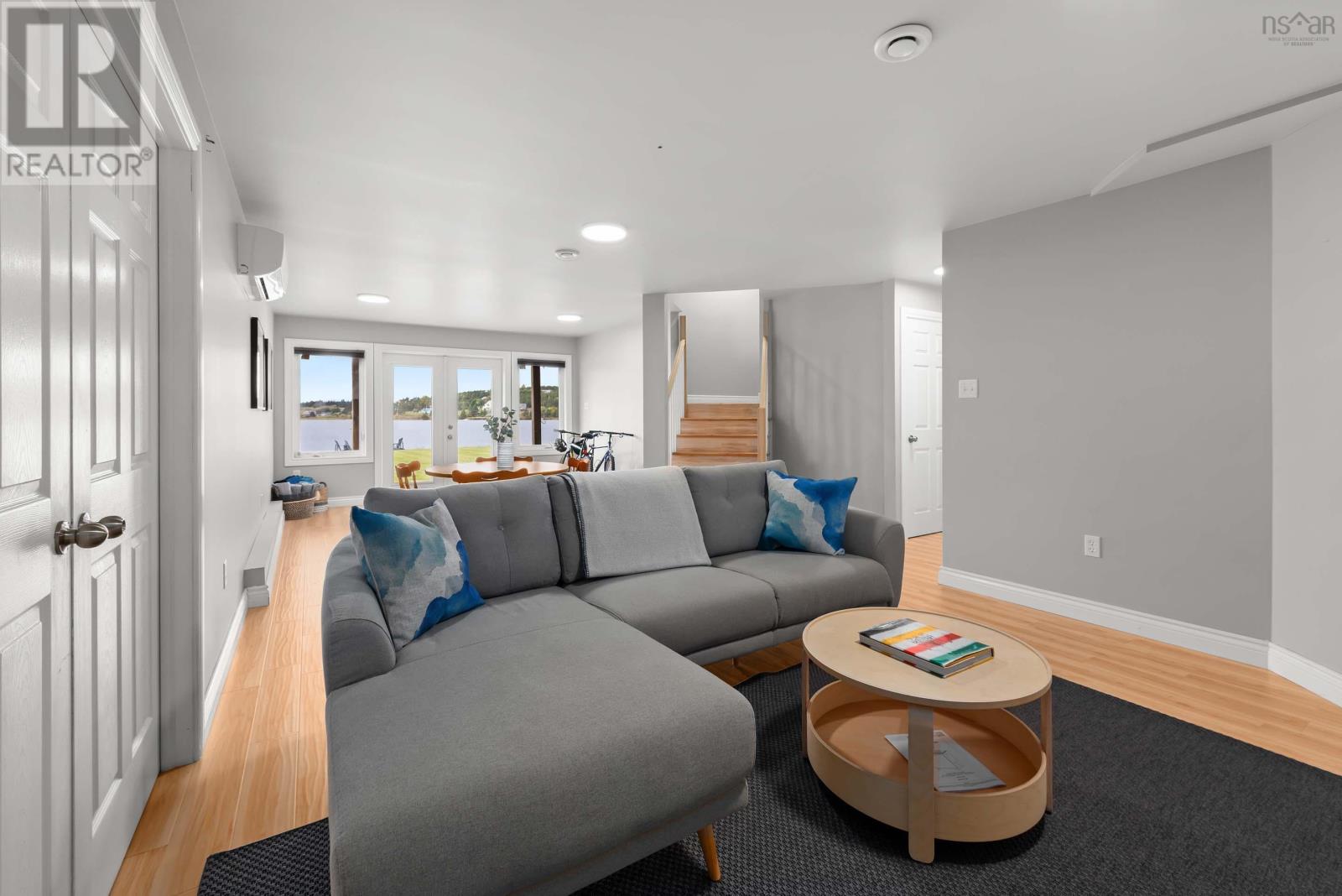 Property 35 of 49 of 4 Emerald Drive