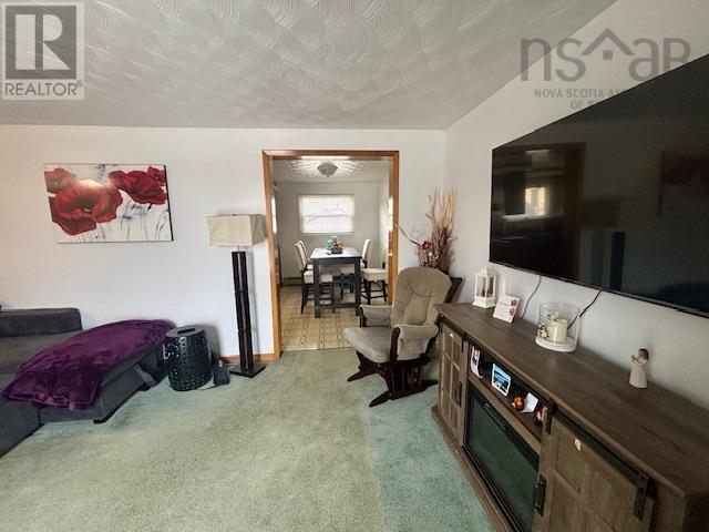 Property 9 of 27 of 9 KING Street