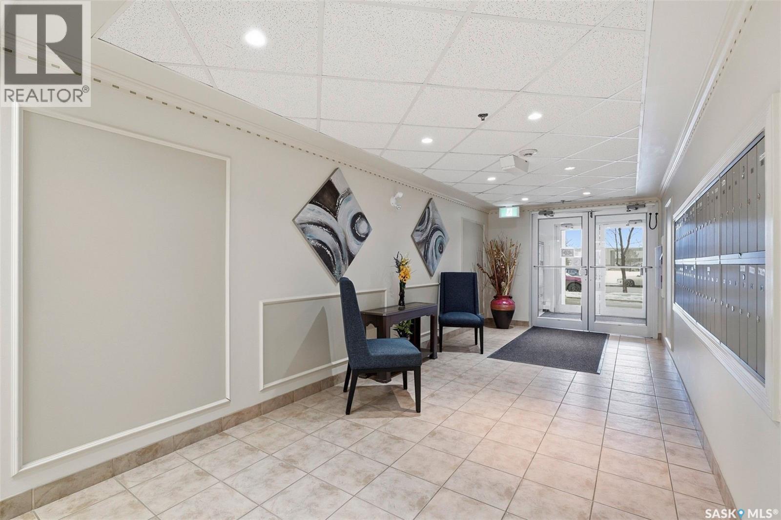 110 215 Lowe ROAD - Photo 2 of 17, Saskatoon, Saskatchewan