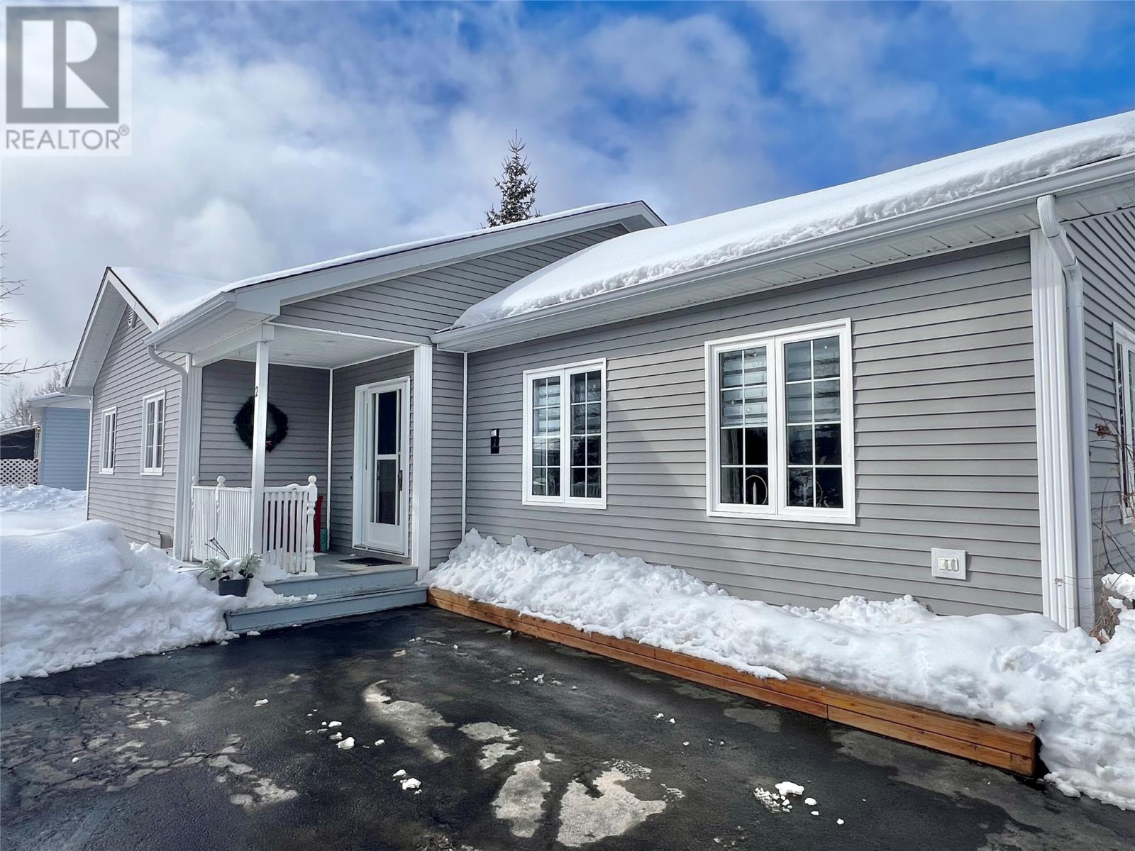 2 Main Street - Photo 2 of 34, Grand Falls-Windsor, Newfoundland & Labrador